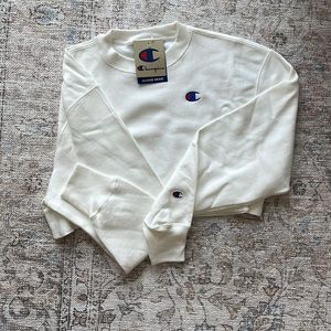 Champion Cropped Sweater